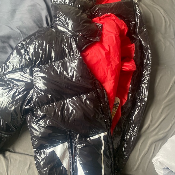 Moncler Valentino - Picture 2 of 3